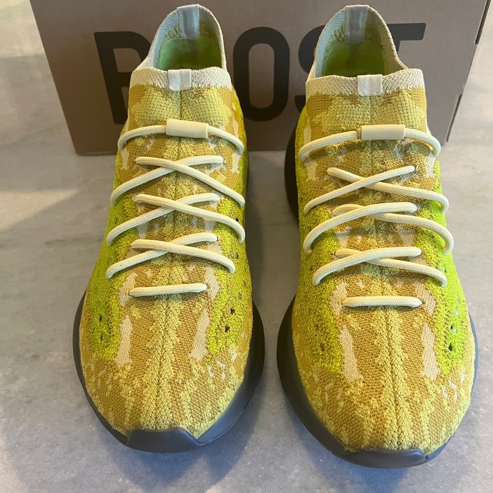 Yeezy Boost 380 Hylyte Size 12 in Excellent Condition